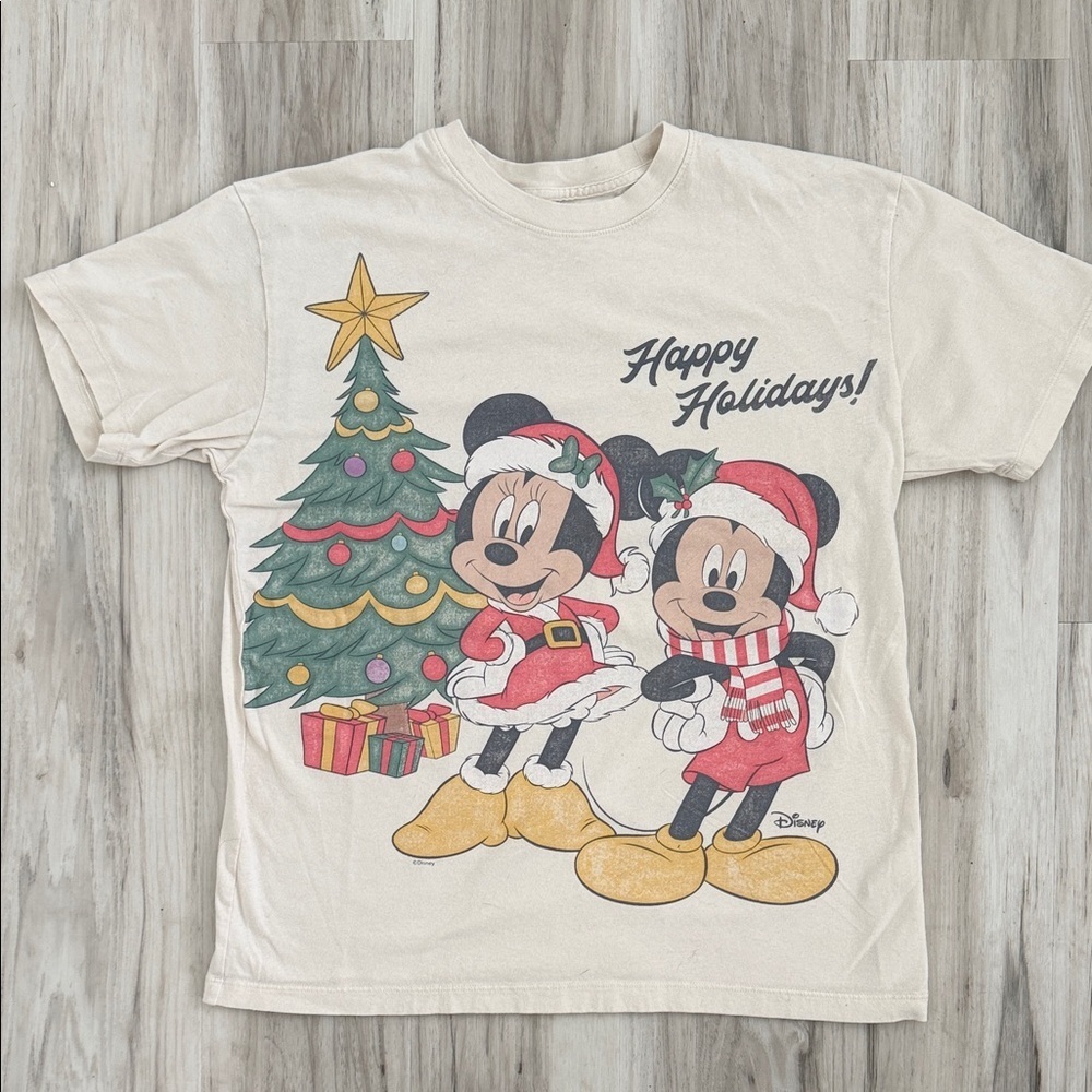HOLLISTER Disney Cream T-Shirt with Mickey and Minnie in Holiday Attire size Xs